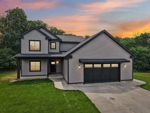 954 Hay Creek Trl, Reedsburg, WI 53959