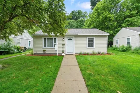 36 Craig Ave, Madison, WI 53705