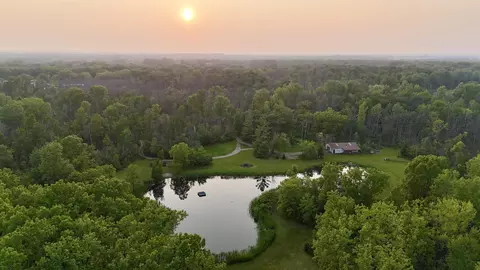 5450 N Gillett St, Appleton, WI 54913
