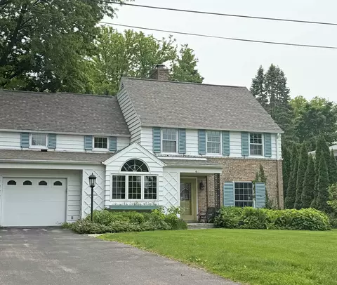 46 Fuller Dr, Madison, WI 53704