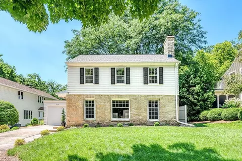 838 Hiawatha Dr, Madison, WI 53711