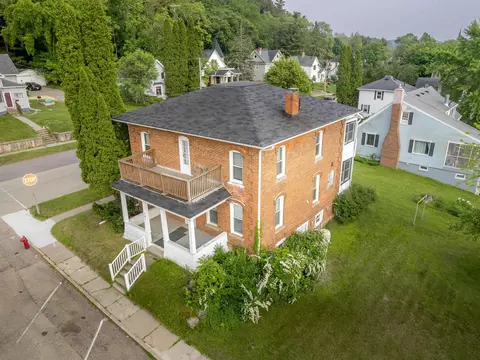 101 Washington St, Wonewoc, WI 53968