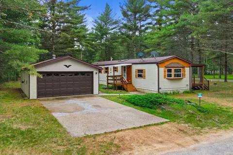 1943 Grove Ave, Friendship, WI 53934