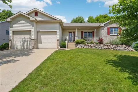 3176 Weybridge Dr, Sun Prairie, WI 53590
