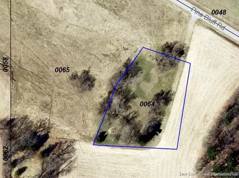 s5149 Pine Bluff Road, Reedsburg, WI 53959