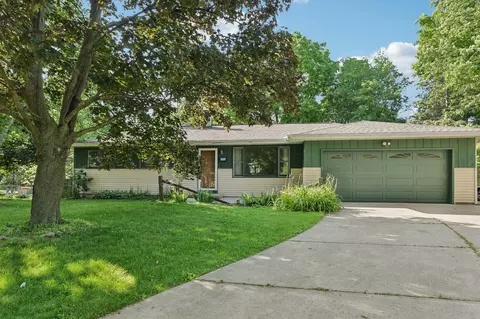 122 Violet Cir, Madison, WI 53714