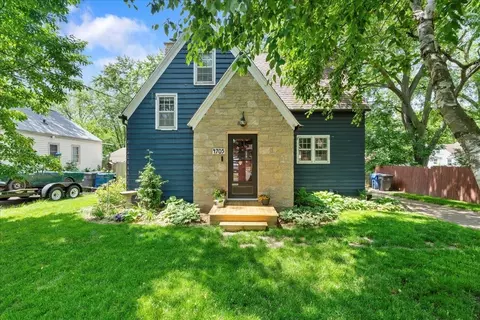 4705 Gordon Ave, Monona, WI 53716