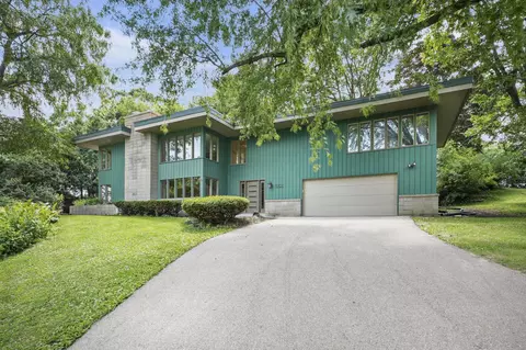 5701 Cove Cir, Monona, WI 53716