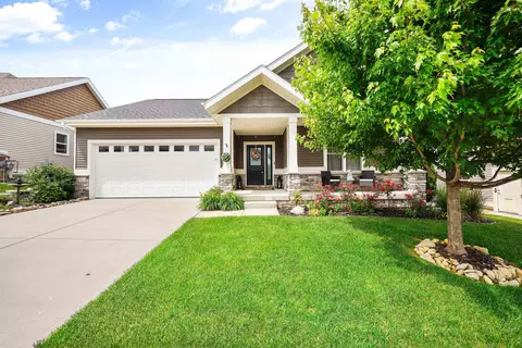 8922 Pine Hollow Pl, Verona, WI 53593