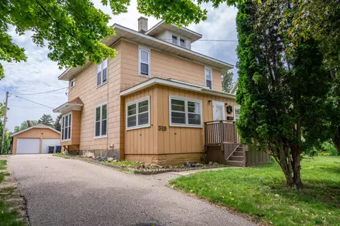 318 Tremont St, Mauston, WI 53948