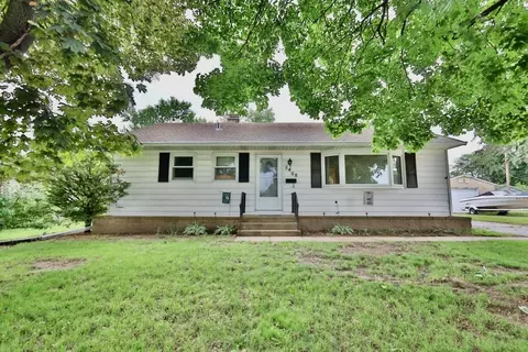 5408 Admiral Dr, Monona, WI 53716