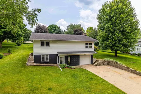 619 4th Ave, New Glarus, WI 53574