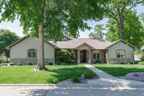 3922 Capella Dr, Janesville, WI 53546