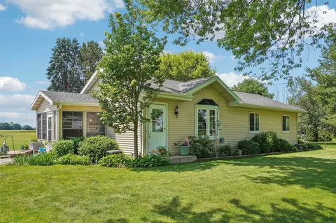 16901 W Holt Rd, Brooklyn, WI 53521