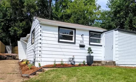 805 Mayer Ave, Madison, WI 53704