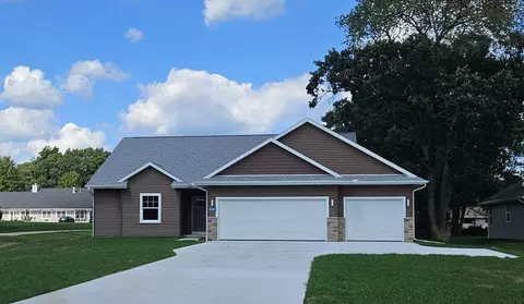 3831 Avery Ln, Janesville, WI 53546
