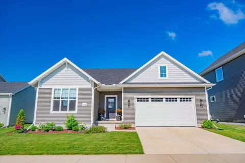 1168 Oak Knoll Rd, Sun Prairie, WI 53590