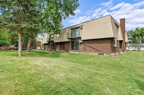 3722 W Karstens Dr, Madison, WI 53704