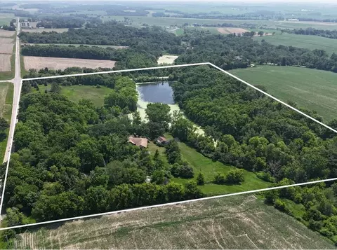 14213 Dunbarton Rd, Gratiot, WI 53541