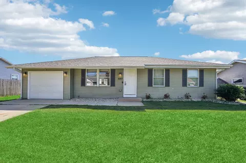 3317 Turnberry Dr, Janesville, WI 53548