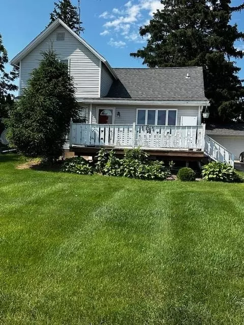 101 2nd St Friesland St, Friesland, WI 53935