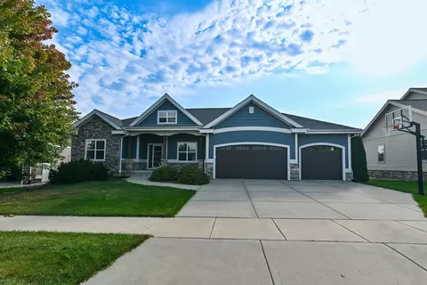 824 Richard Way, Waunakee, WI 53597