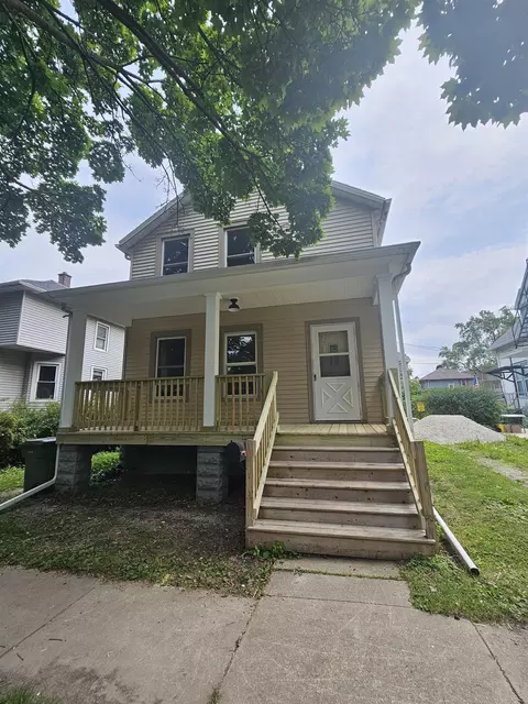 148 Hamilton Pl, Fond Du Lac, WI 54935