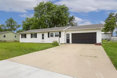 420 W Veterans St, Tomah, WI 54660