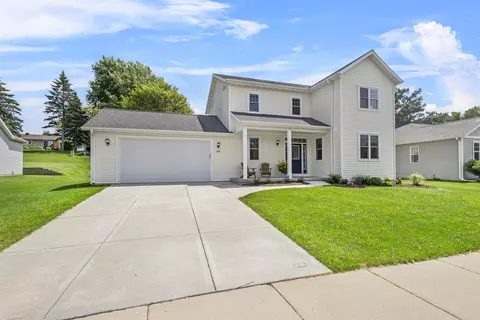 450 Highview Ln, Columbus, WI 53925