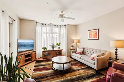 301 Harbour Town Dr #225, Madison, WI 53717