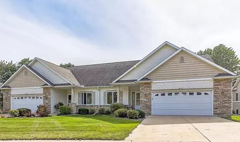 6341 Maywick Dr, Madison, WI 53718