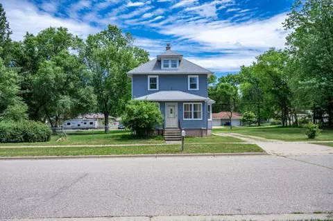 132 S Walker St, Adams, WI 53910