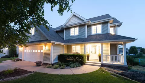 1301 Reed Ct, Waunakee, WI 53597