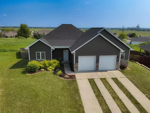 28 Braeburn Way, Evansville, WI 53536