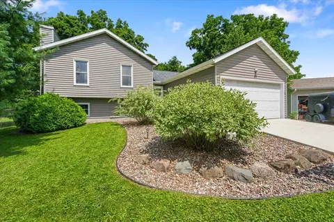 768 Grace St, Verona, WI 53593