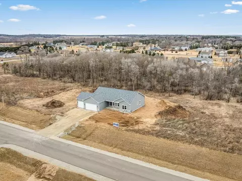 View/Area - 3286 W Prairie Grove Ln, Beloit, WI 53511 photo 3 of 10
