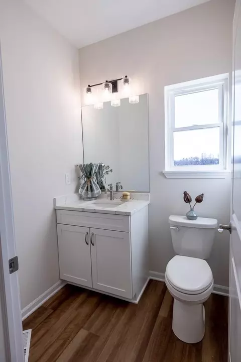 Bath - 3286 W Prairie Grove Ln, Beloit, WI 53511 photo 1 of 4