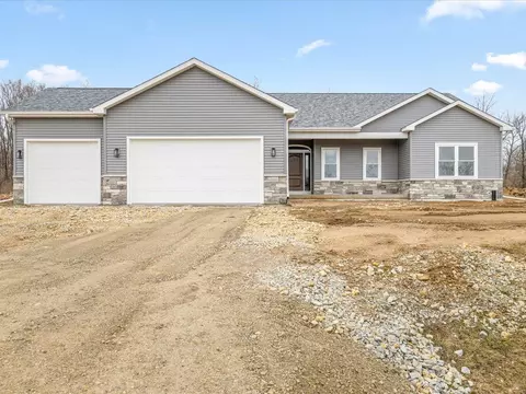 Exterior - 3286 W Prairie Grove Ln, Beloit, WI 53511 photo 2 of 10