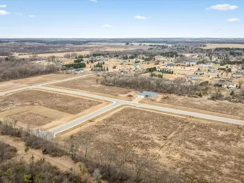 View/Area - 3286 W Prairie Grove Ln, Beloit, WI 53511 photo 1 of 10