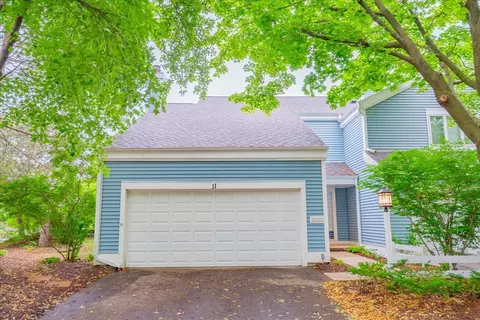 11 Winterberry Trl, Madison, WI 53717