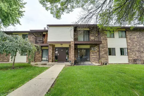 1013 N Sunnyvale Ln #B, Madison, WI 53713