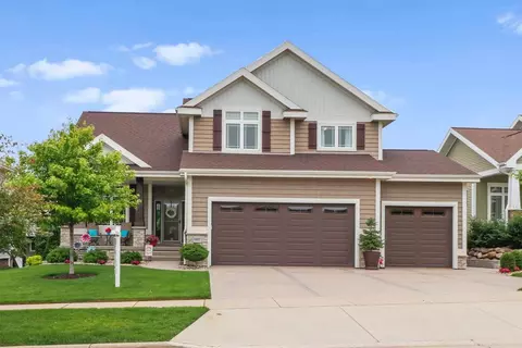 1007 Waterford Ln, Waunakee, WI 53597