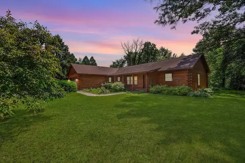 s13078 Highbanks Road, Spring Green, WI 53588