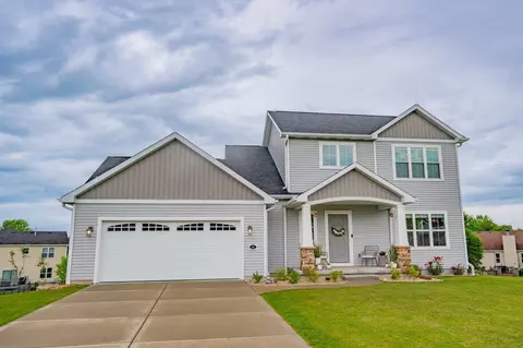 642 Mourning Dove Ct, Marshall, WI 53559