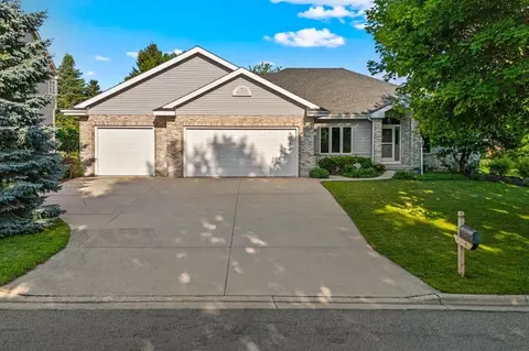 23 Foxglove Cir, Madison, WI 53717