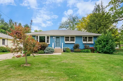 907 W Dean Ave, Monona, WI 53716
