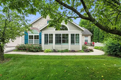 867 Grove St, Sun Prairie, WI 53590