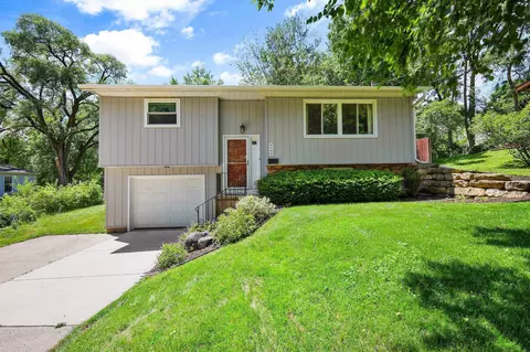 4106 School Rd, Madison, WI 53704