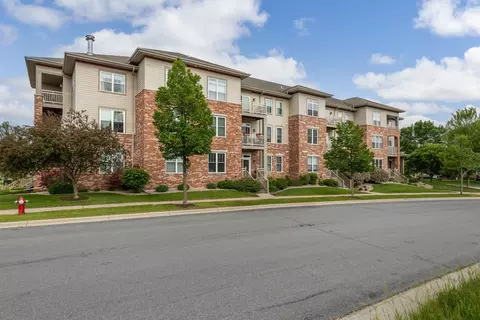 141 Metro Ter #105, Madison, WI 53718