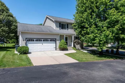 5241 Ridge Oak Dr, Madison, WI 53704